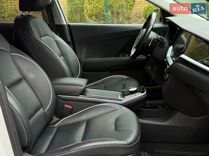 Внедорожник / Кроссовер Kia Niro 2020 в Ровно