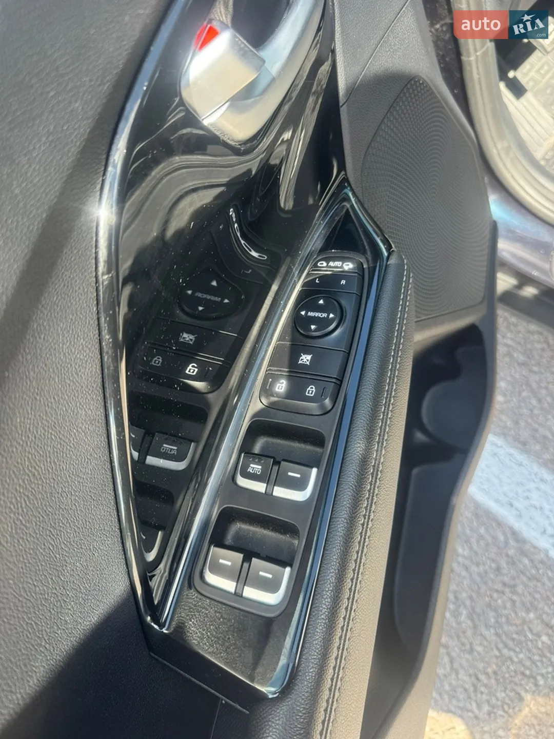 2017 Kia Niro - мініатюра 28