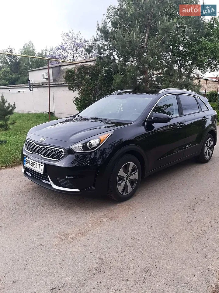 2017 Kia Niro - мініатюра 16
