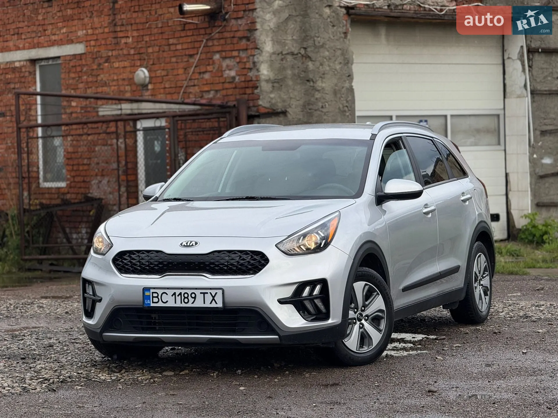 2021 Kia Niro - фото 1