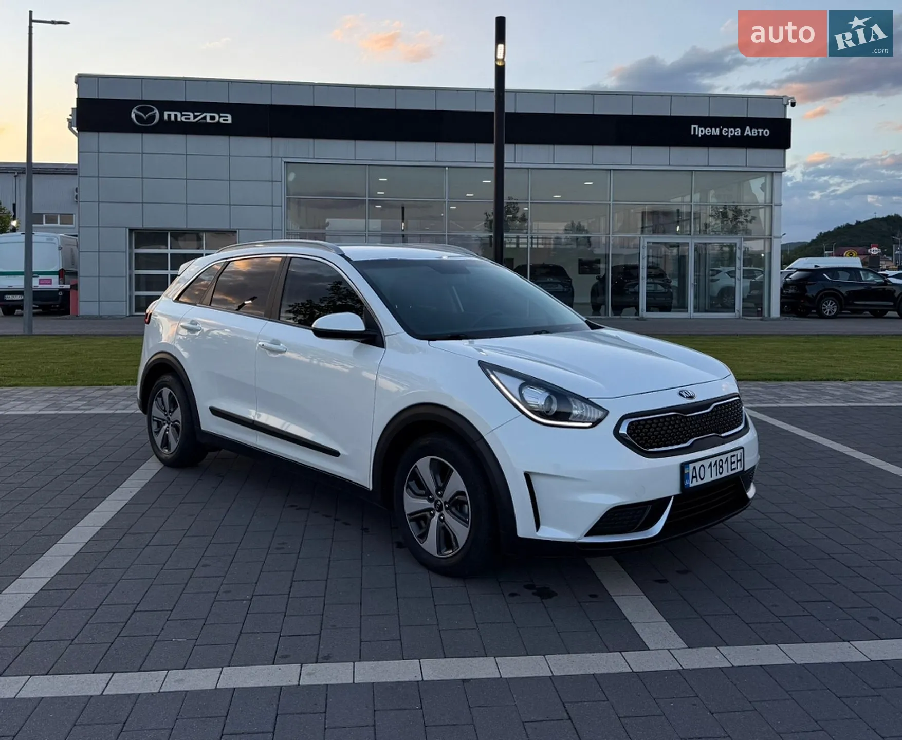 2019 Kia Niro - мініатюра 2