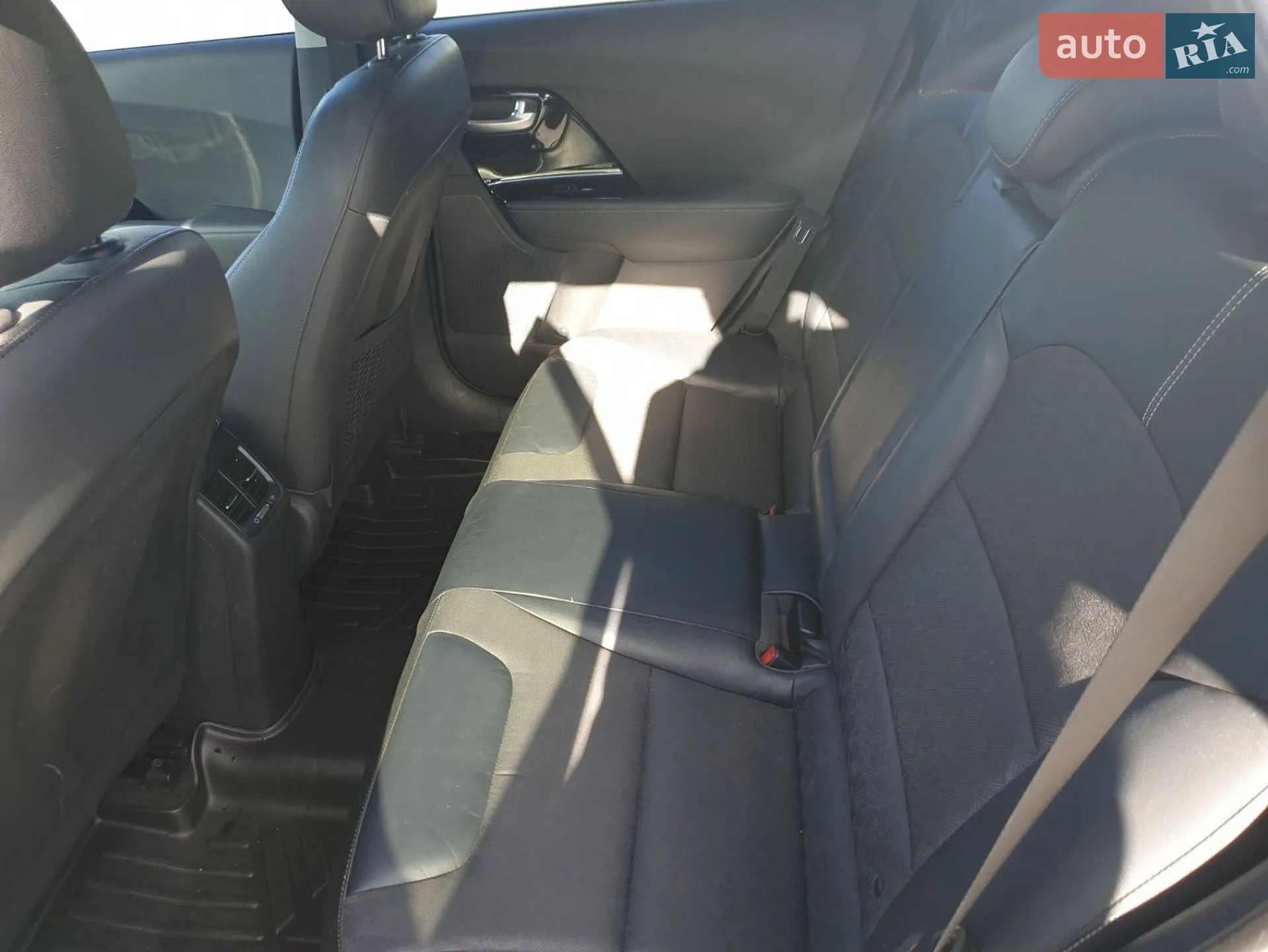 2017 Kia Niro - мініатюра 13