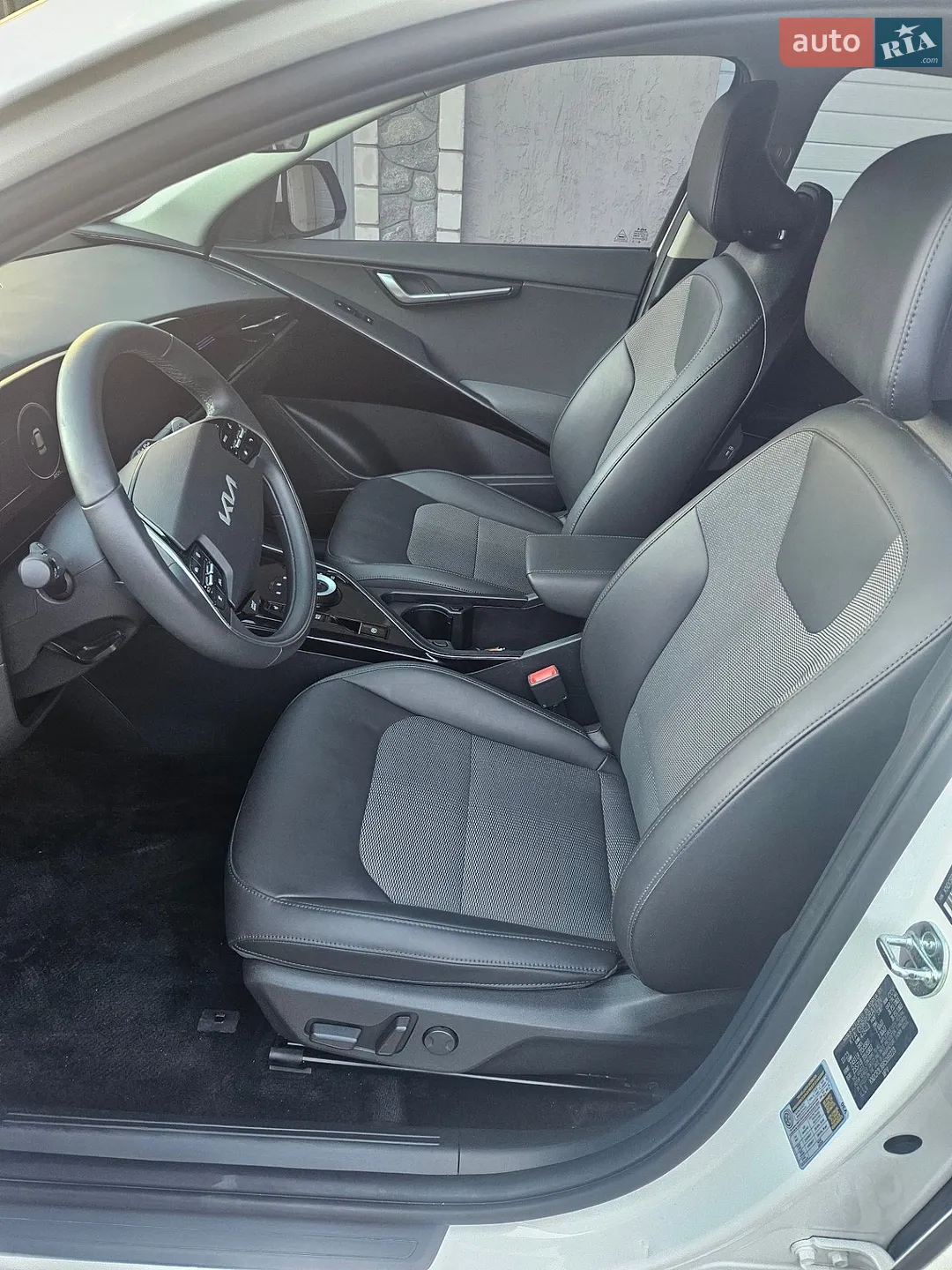 2023 Kia Niro - мініатюра 17