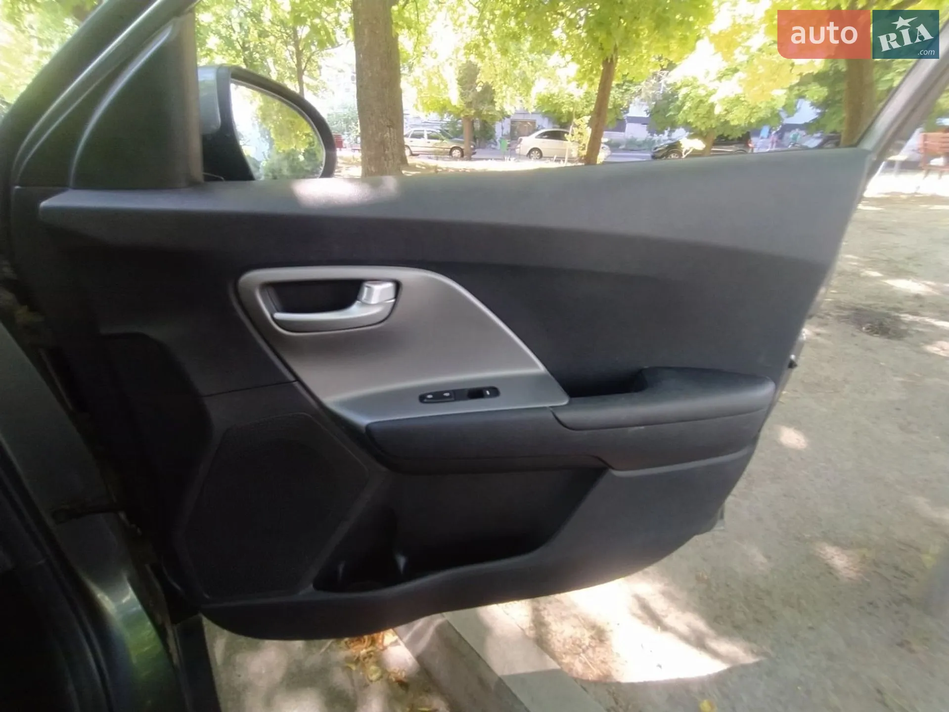 2017 Kia Niro - мініатюра 18
