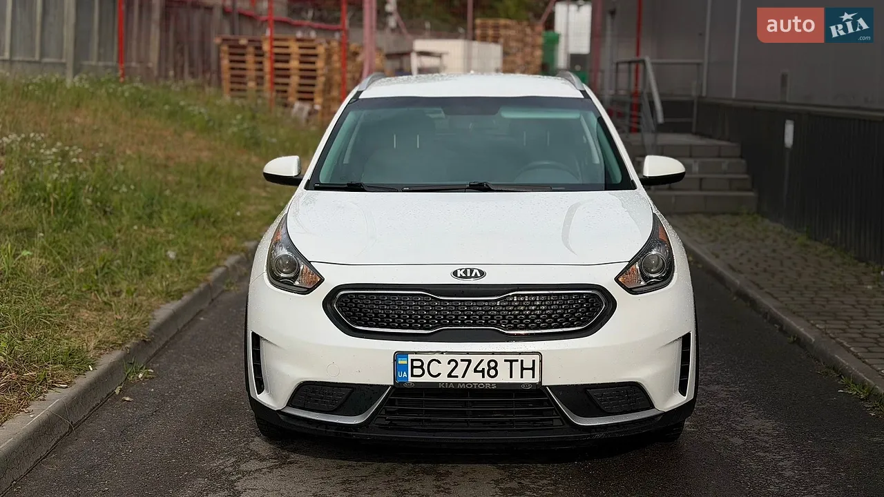 2017 Kia Niro - мініатюра 19