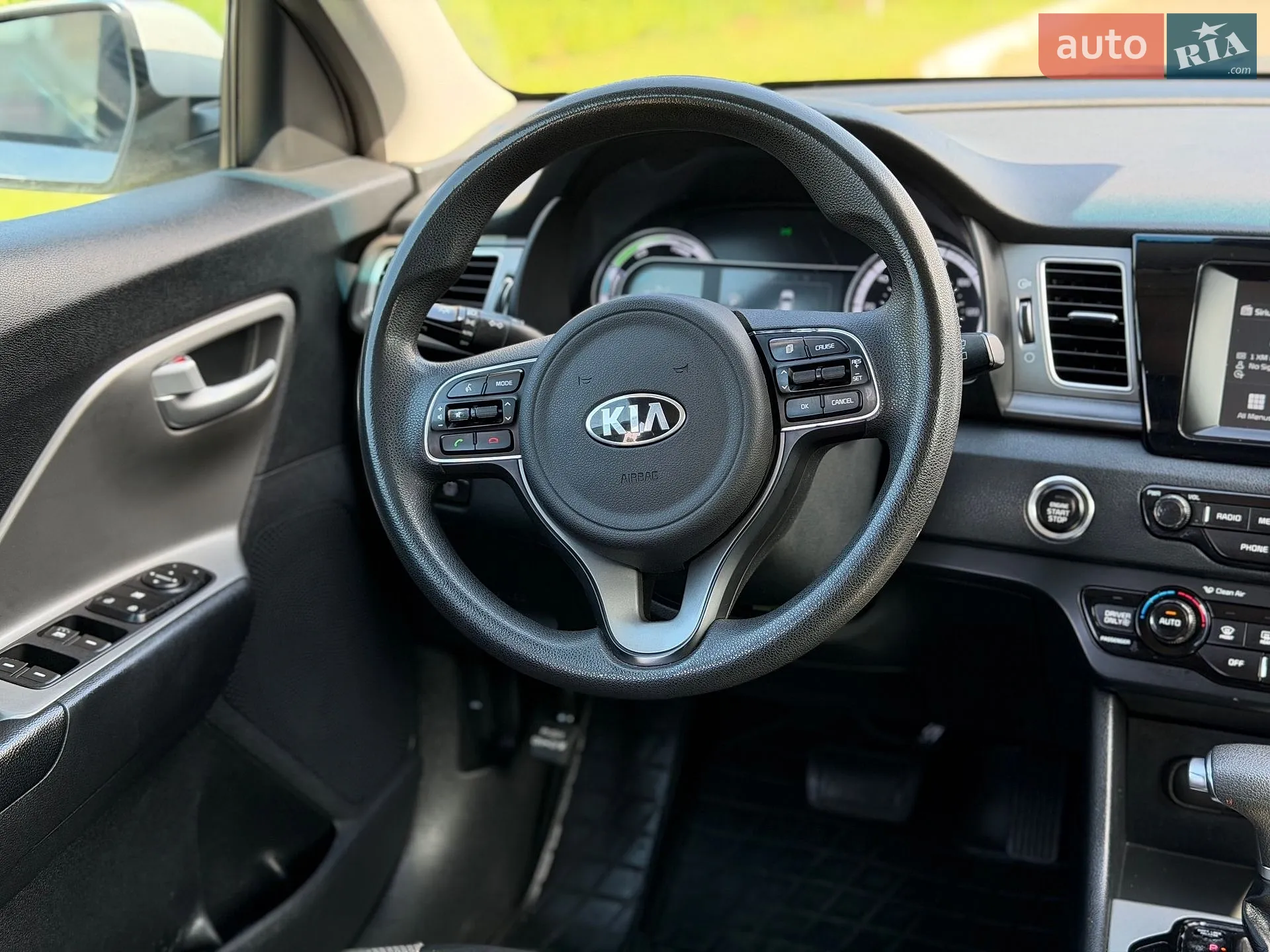 2017 Kia Niro - мініатюра 20