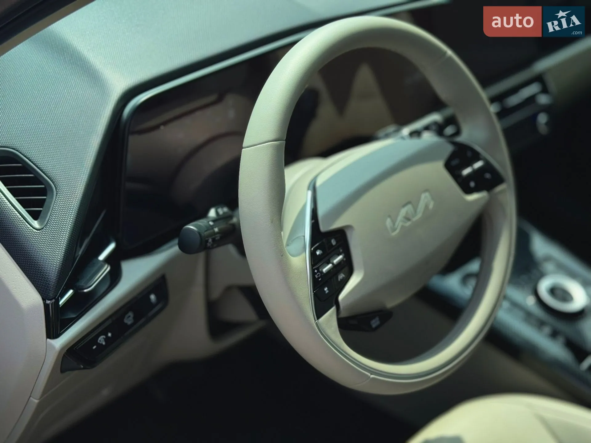 2023 Kia Niro - мініатюра 24