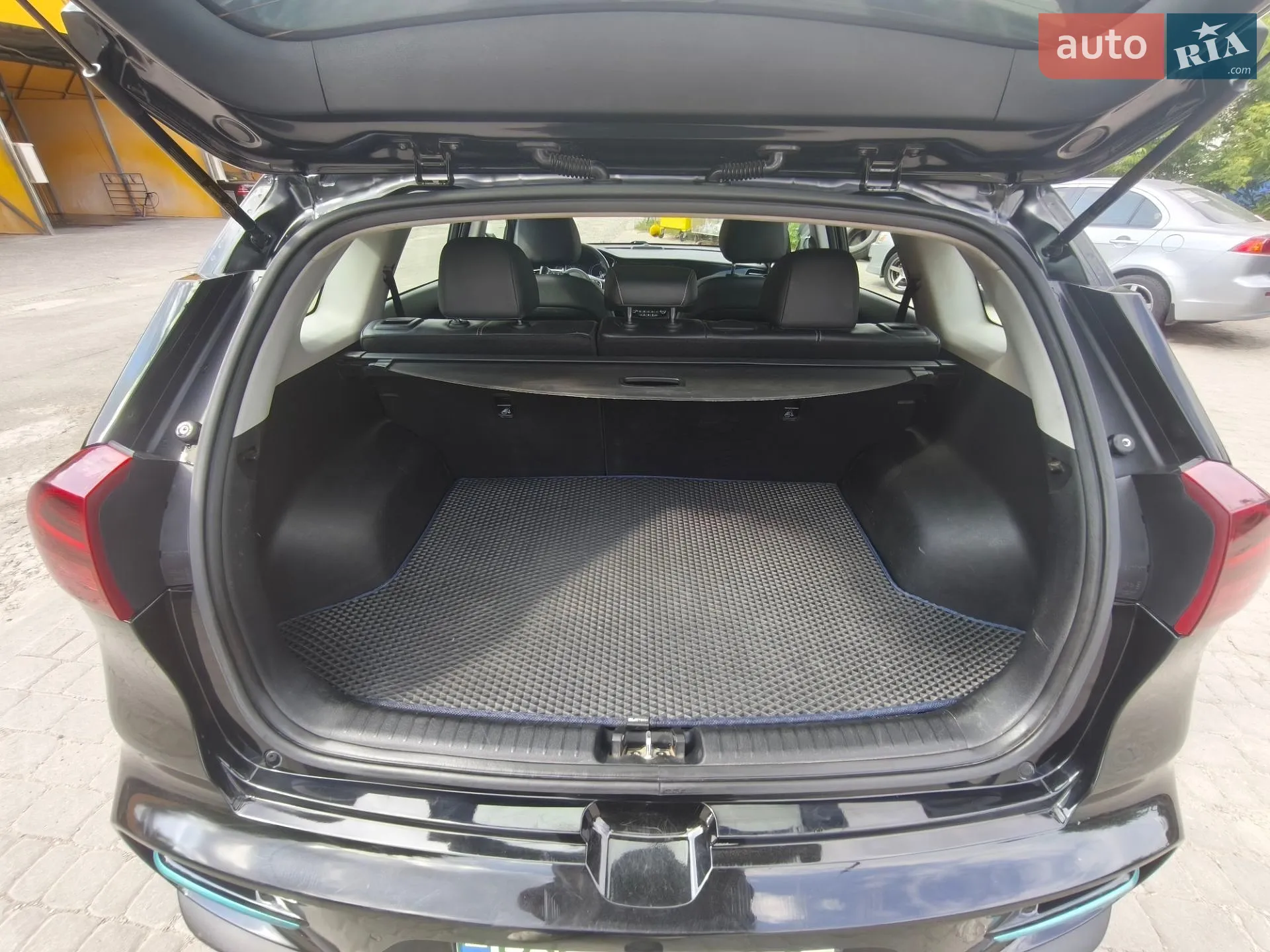 2020 Kia Niro - мініатюра 8