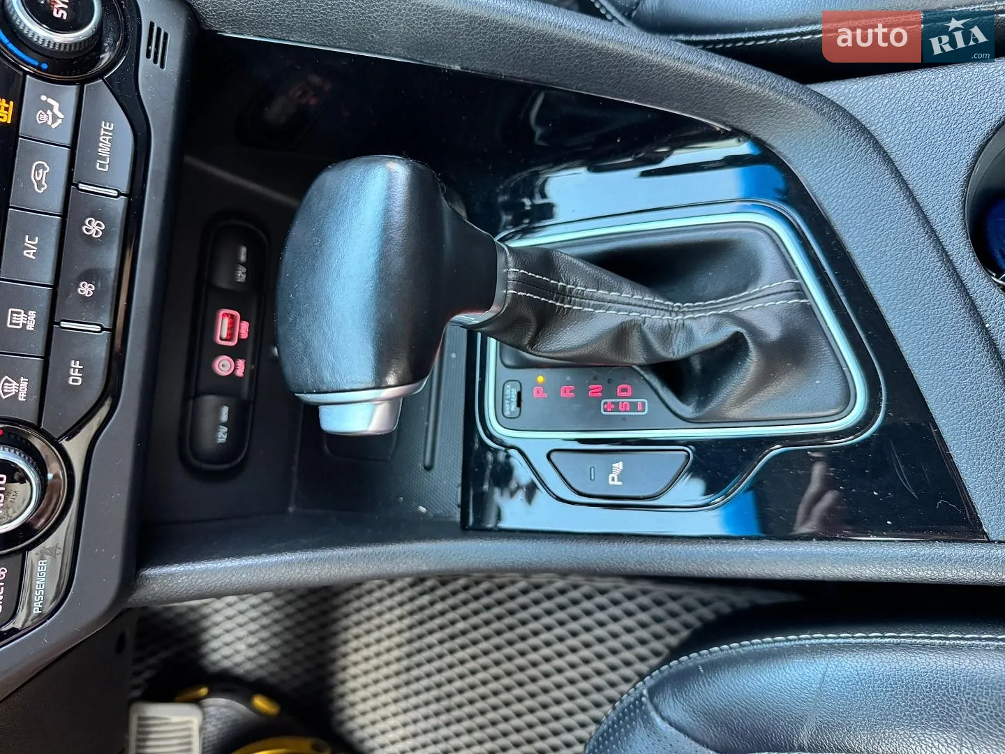 2017 Kia Niro - мініатюра 15