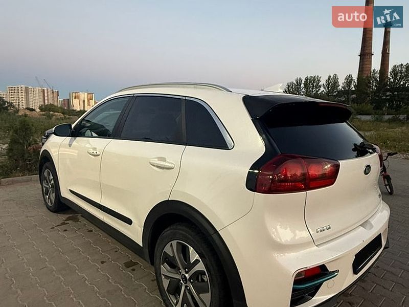 Внедорожник / Кроссовер Kia Niro 2020 в Тернополе