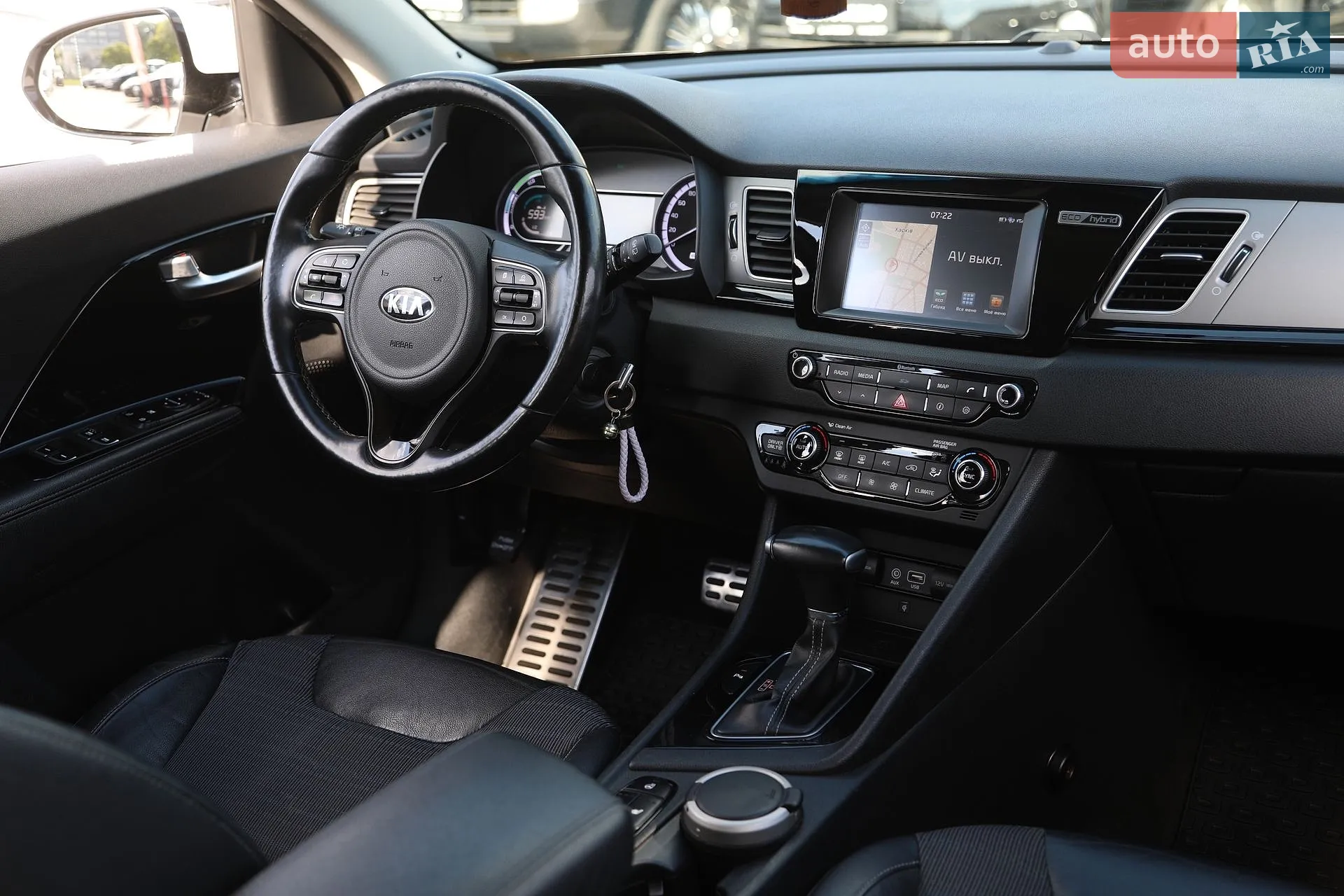 2017 Kia Niro - мініатюра 16