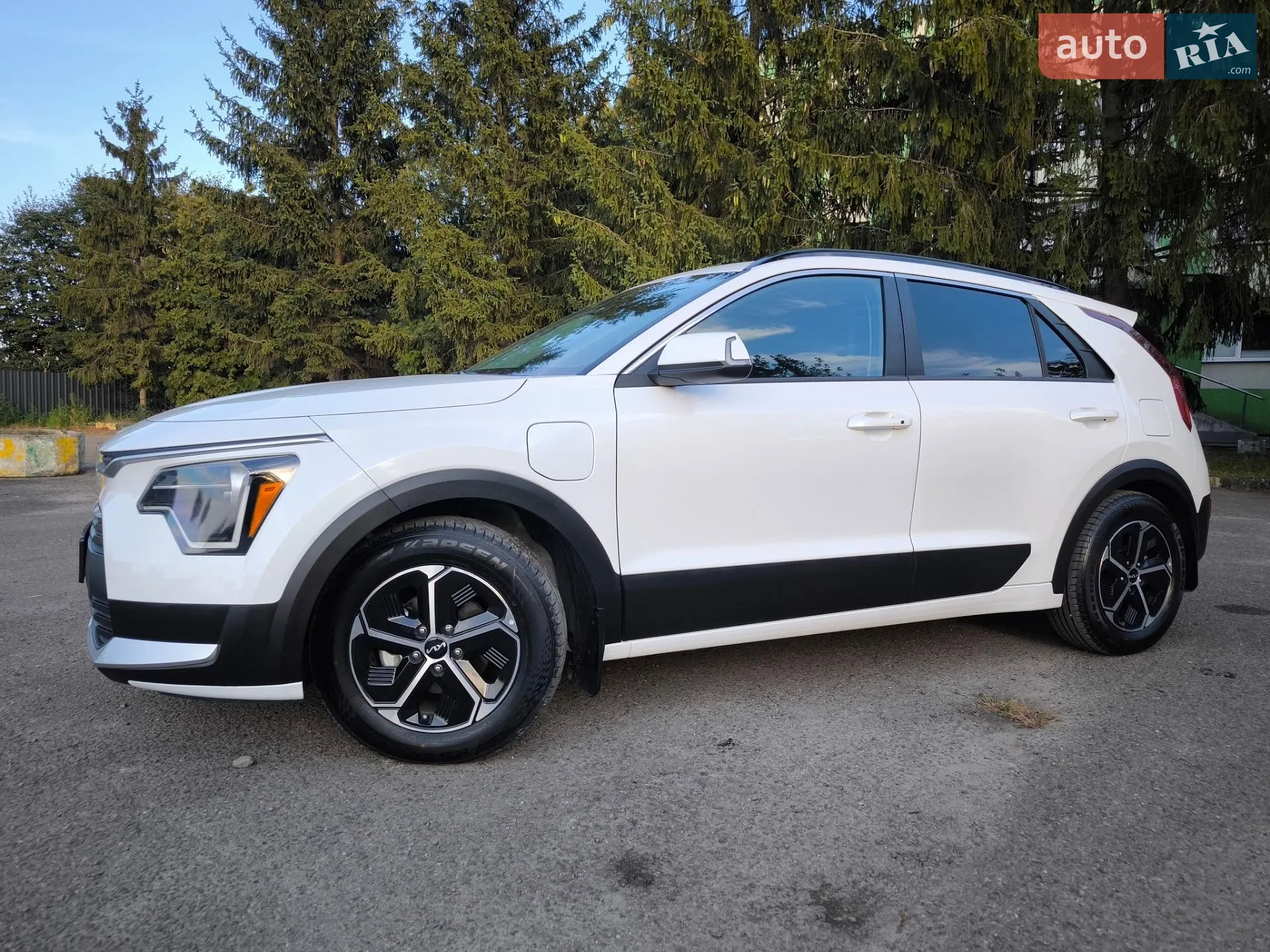 2022 Kia Niro - фото 1