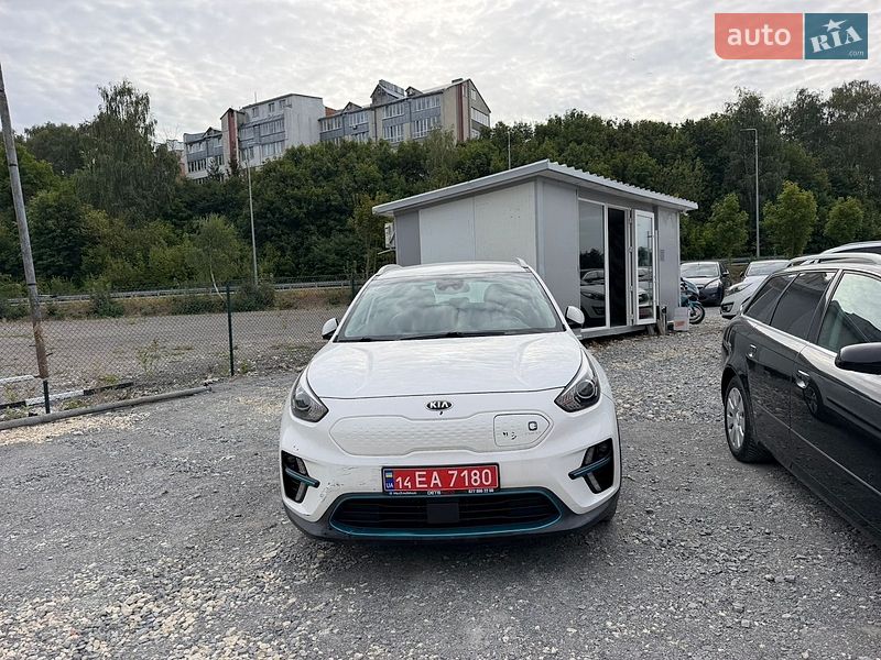 Внедорожник / Кроссовер Kia Niro 2021 в Тернополе фото 2 Внедорожник / Кроссовер Kia Niro 2021 в Тернополе