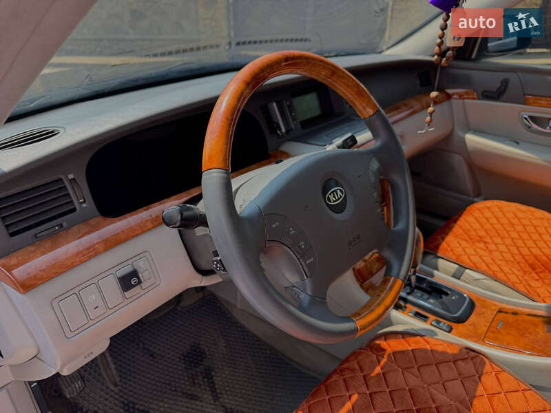 Седан Kia Opirus 2006 в Ивано-Франковске
