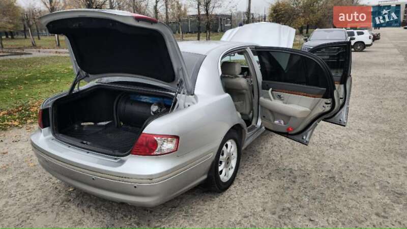 Седан Kia Opirus 2005 в Кривом Роге