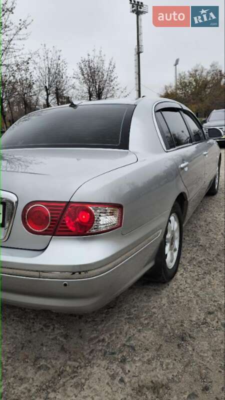 Седан Kia Opirus 2005 в Кривом Роге