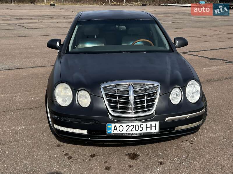 Седан Kia Opirus 2005 в Ужгороді
