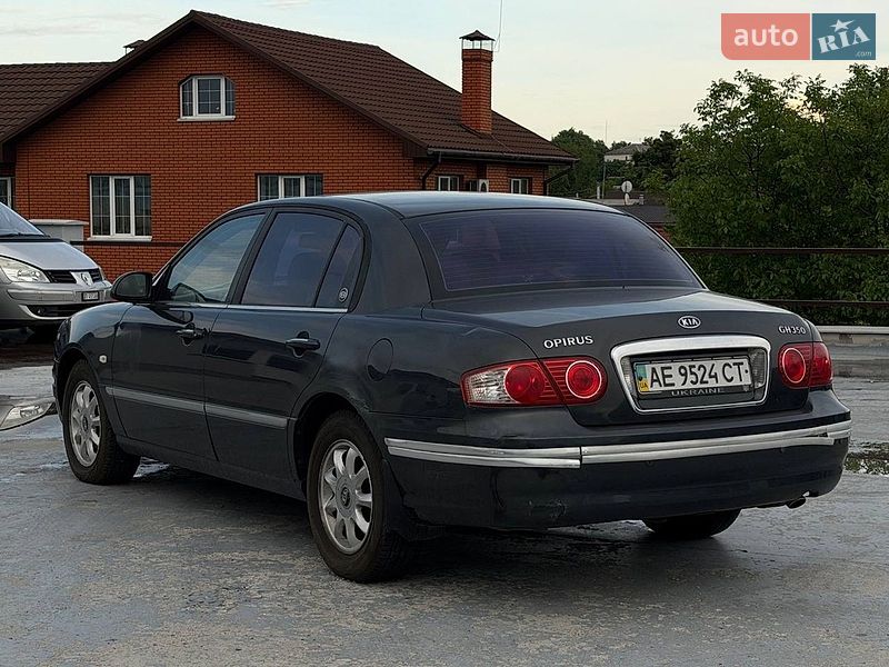 Седан Kia Opirus 2006 в Киеве