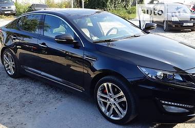 Седан Kia Optima 2013 в Киеве