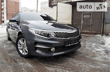 Седан Kia Optima 2015 в Харькове