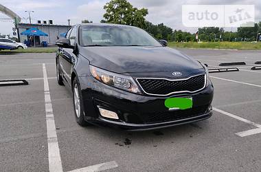 Седан Kia Optima 2014 в Киеве