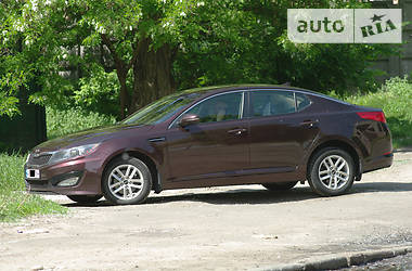 Седан Kia Optima 2011 в Киеве