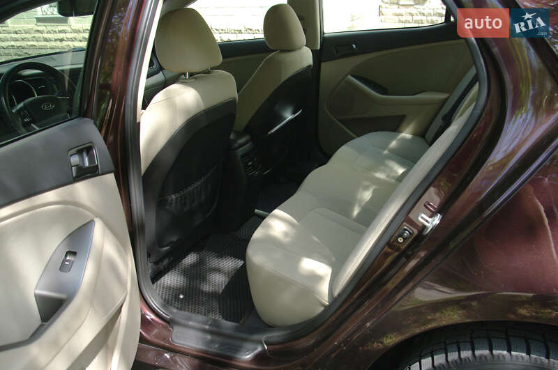Седан Kia Optima 2011 в Киеве фото 5 Седан Kia Optima 2011 в Киеве
