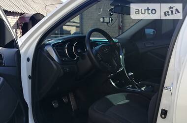 Седан Kia Optima 2012 в 
