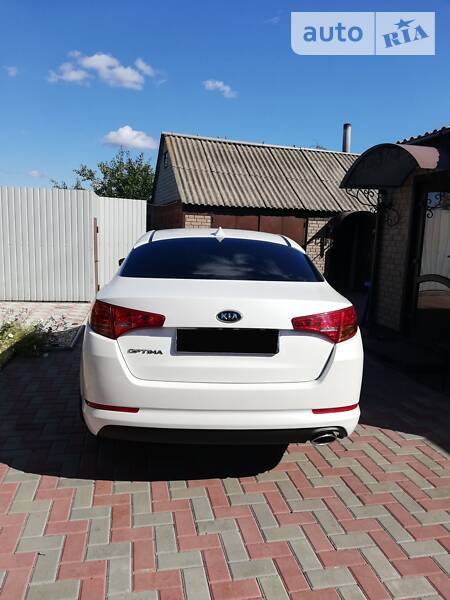 Седан Kia Optima 2012 в Харькове