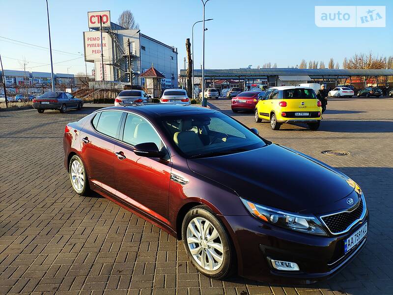 Седан Kia Optima 2014 в Киеве