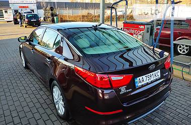 Седан Kia Optima 2014 в Киеве