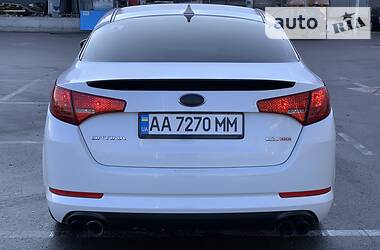 Седан Kia Optima 2013 в Києві