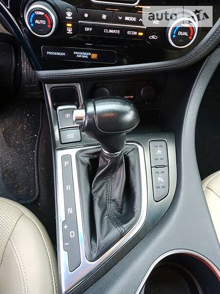 Седан Kia Optima 2014 в Харкові