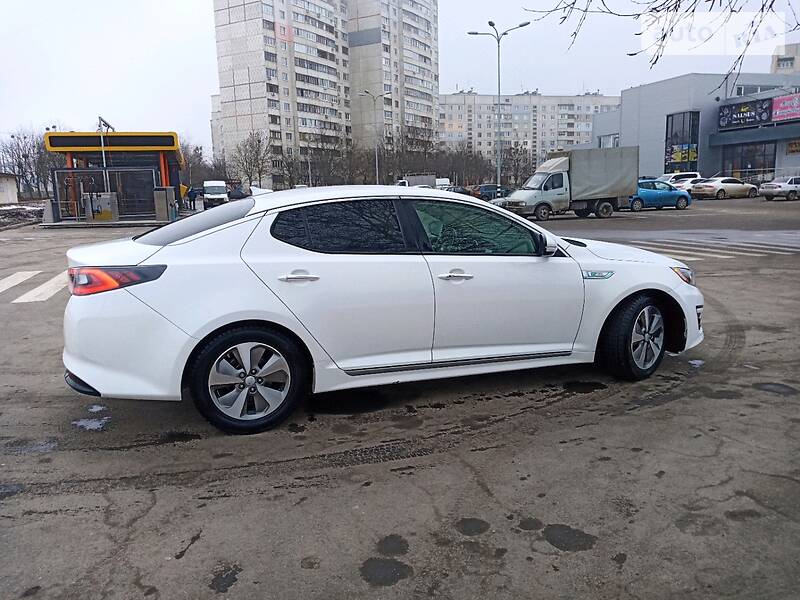 Седан Kia Optima 2014 в Харкові