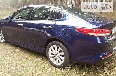 Седан Kia Optima 2016 в 
