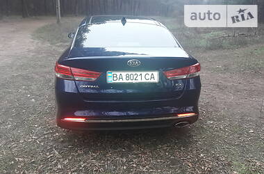 Седан Kia Optima 2016 в 