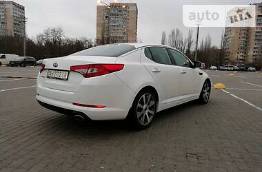 Седан Kia Optima 2012 в Одессе