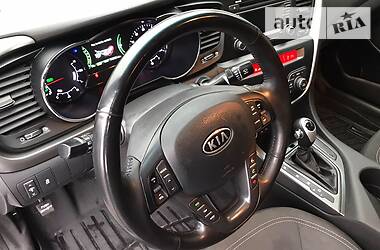 Седан Kia Optima 2011 в 