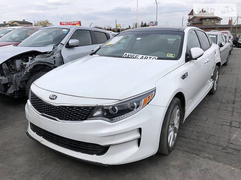 Седан Kia Optima 2016 в 