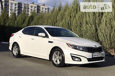 Седан Kia Optima 2015 в 