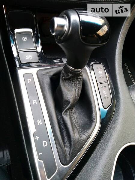 Седан Kia Optima 2015 в Кривому Розі