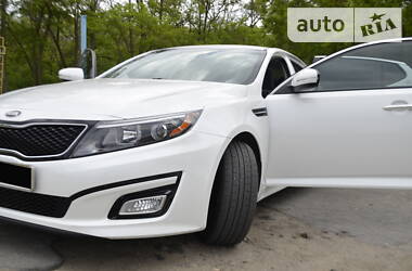 Седан Kia Optima 2014 в Запоріжжі