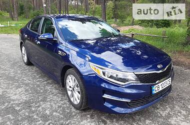 Седан Kia Optima 2017 в Киеве