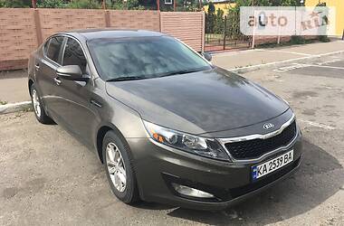 Седан Kia Optima 2013 в Киеве