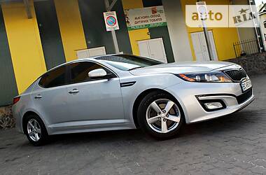 Седан Kia Optima 2014 в 