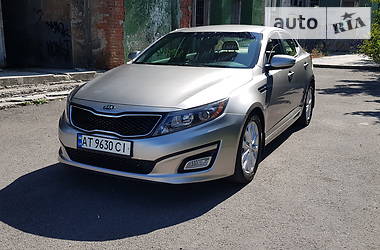 Седан Kia Optima 2013 в Ивано-Франковске