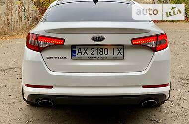 Седан Kia Optima 2013 в Харькове