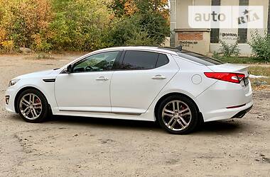 Седан Kia Optima 2013 в Харькове