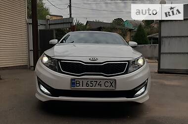 Седан Kia Optima 2012 в Киеве