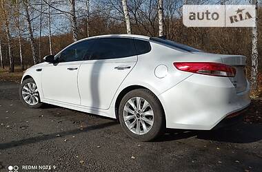 Седан Kia Optima 2016 в Волновахе